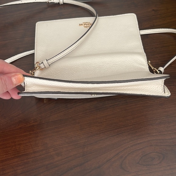 Coach Purse off-white - Picture 6 of 6